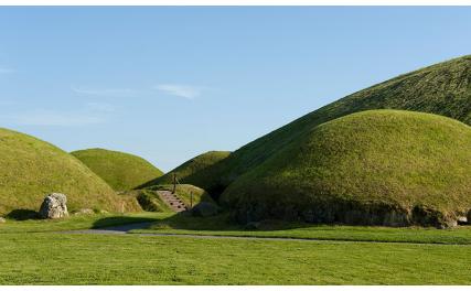 Knowth mounds